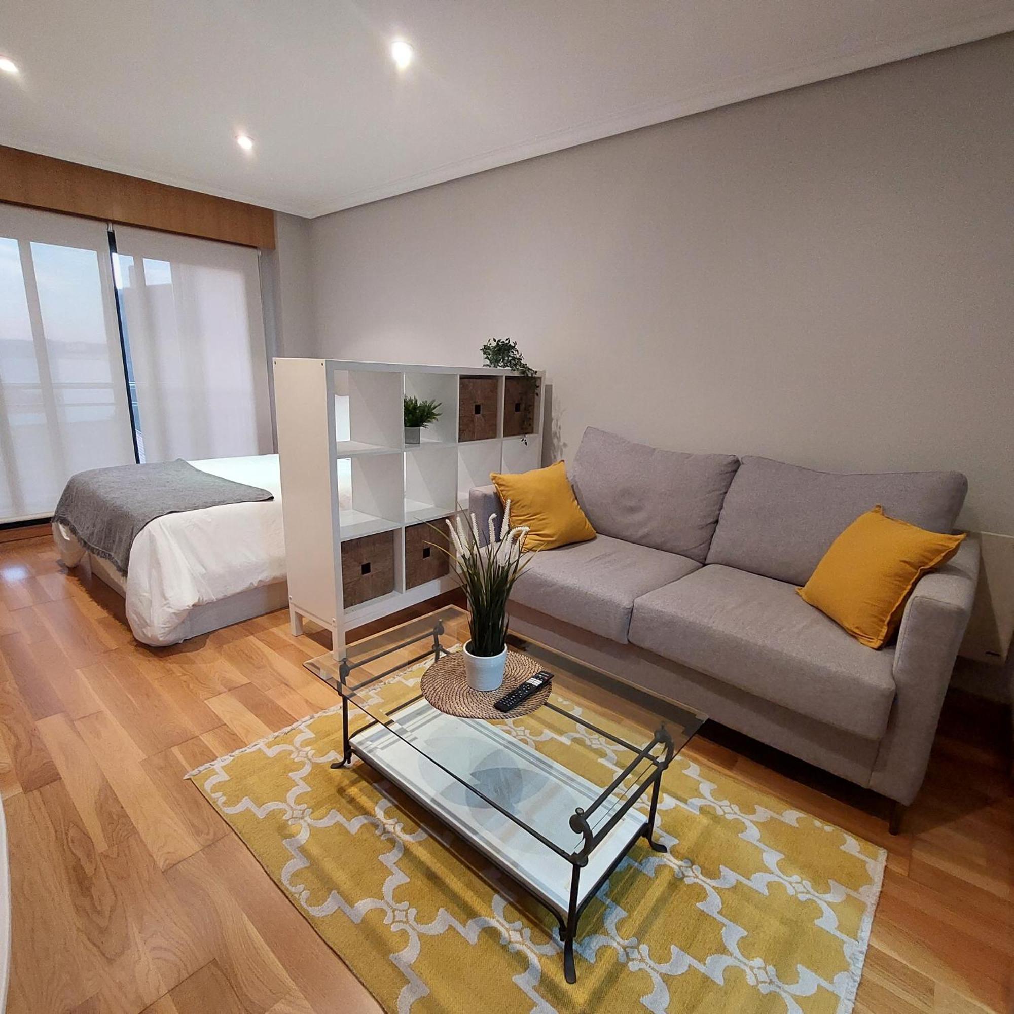 Estudio Centrico Con Garaje Y Vistas Al Mar. Vigo Exterior photo